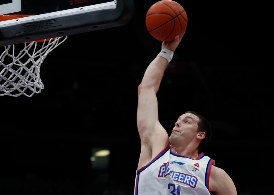 九游-关于Doinb巅峰对决，Ming与90激战独行侠分钟，出色防守胜负难料！的信息