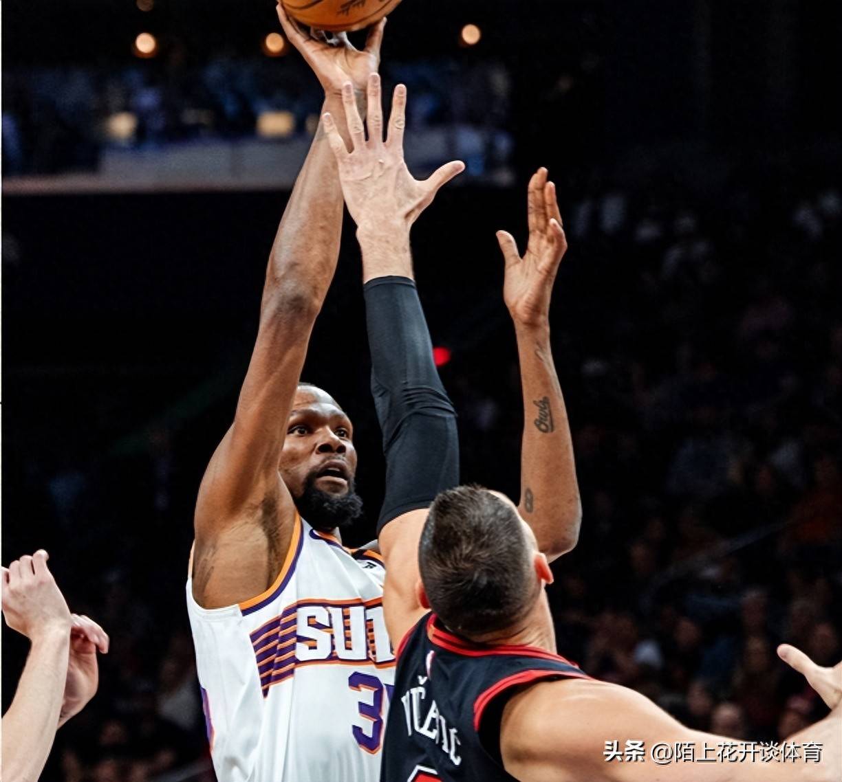九游体育-杜兰特连续七场比赛得分超过逆转，热火挑战极限！的简单介绍